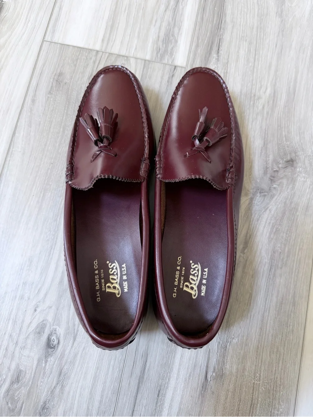 G.H. Bass & Co. Made USA Burgundy Leather Tassel Loafers Men’s 9.5D NWOB